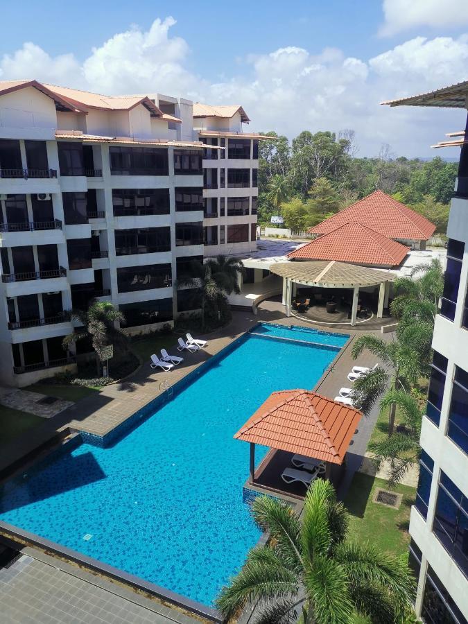 Samsuria Beach Apartment Resort チェラティン エクステリア 写真